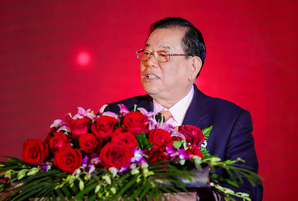 德業(yè)人將用心堅(jiān)守使命,<br>為實(shí)現(xiàn)夢(mèng)想不懼櫛風(fēng)沐雨、砥礪前行。